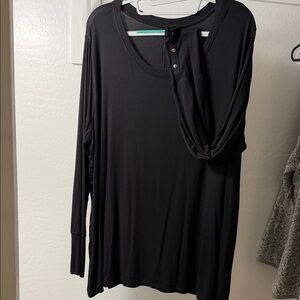 Market & Spruce Classic Black Long Sleeve Top